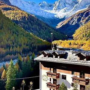 https://hotel-gembro.it-lombardy.com