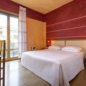 Junior Casa Cavallino 3*, Verona Italia